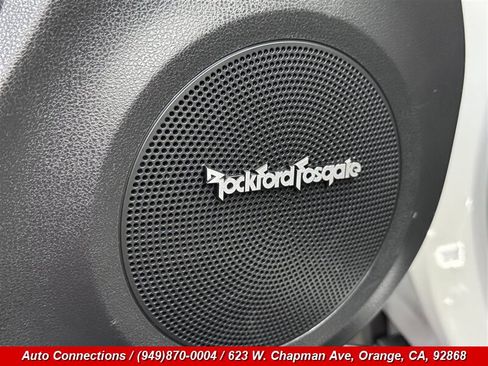 Used 2017 Nissan Juke SL image 25