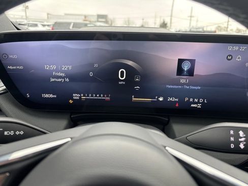 Used 2025 Buick Enclave Sport Touring w/ Power Package image 25