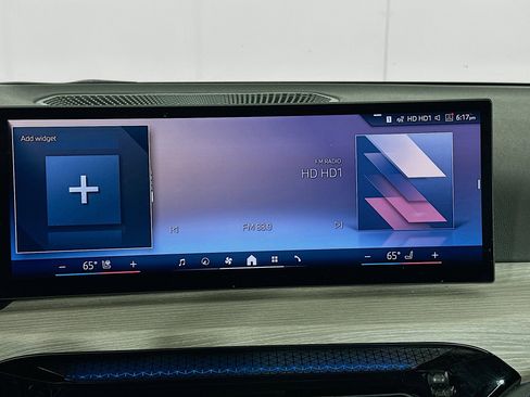 Used 2025 BMW 330i Sedan image 21