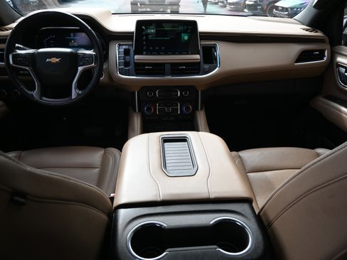 Used 2023 Chevrolet Tahoe Premier image 3