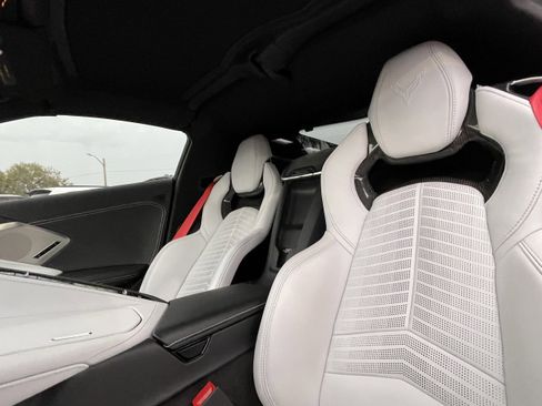 Certified 2025 Chevrolet Corvette Stingray Preferred Cpe w/ Z51 Performance Package image 18