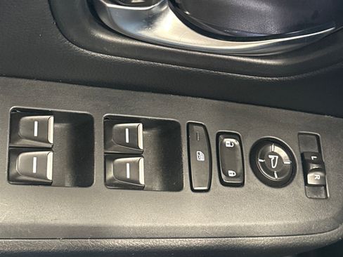 Used 2023 Honda Pilot Touring image 35