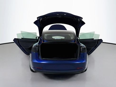 Used 2020 Tesla Model 3 Standard Range RWD image 29