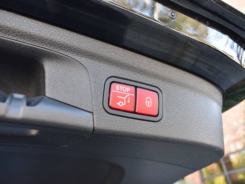 Used 2021 Mercedes-Benz GLE 350 GLE 350 4MATIC AWD 4dr SUV image 12