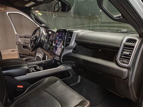 Used 2020 RAM 3500 Laramie AWD/4WD image 19