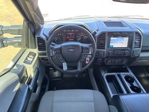 Used 2017 Ford F150 XLT w/ Equipment Group 302A Luxury image 22