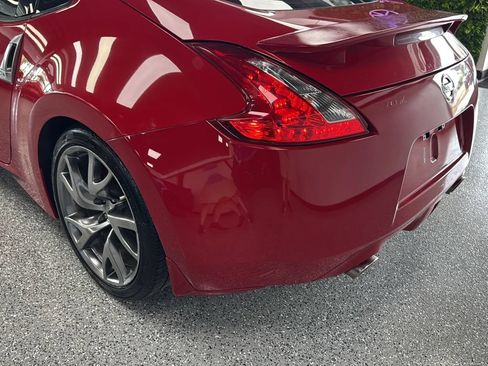 Used 2016 Nissan 370Z Coupe RWD image 36