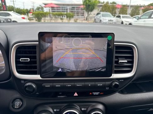 Certified 2026 Hyundai Venue SEL FWD image 20