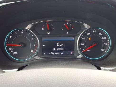 Used 2023 Chevrolet Traverse LT FWD image 33