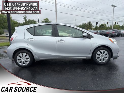 Used 2014 Toyota Prius C One FWD image 4