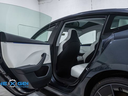 Used 2024 Tesla Model 3 Performance image 19