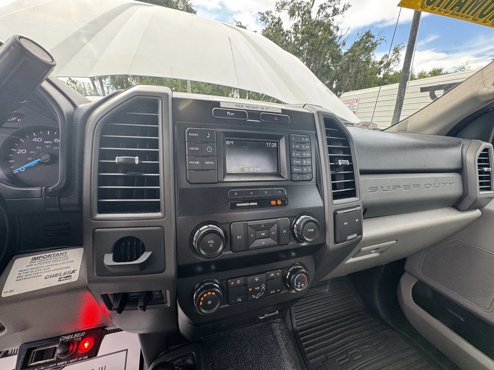 Used 2019 Ford F550 4x4 Regular Cab Super Duty image 17