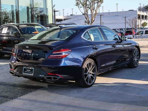 New 2026 Genesis G70 2.5T Prestige image 7