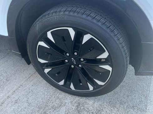 Used 2024 Chevrolet Blazer EV RS image 10