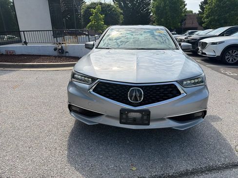 Used 2018 Acura TLX V6 SH-AWD w/ Advance Package image 2
