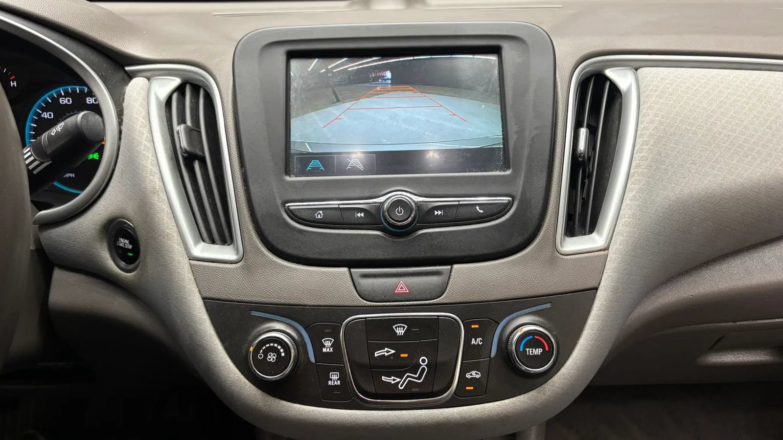 Used 2016 Chevrolet Malibu LS FWD image 9