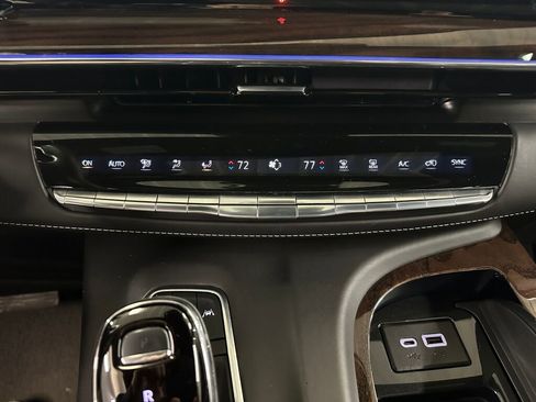 Certified 2023 Cadillac Escalade Sport Platinum w/ LPO, ONYX Package image 20