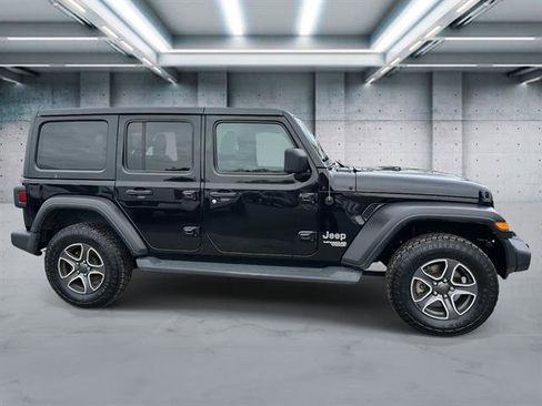 Used 2020 Jeep Wrangler Unlimited Sport S image 3