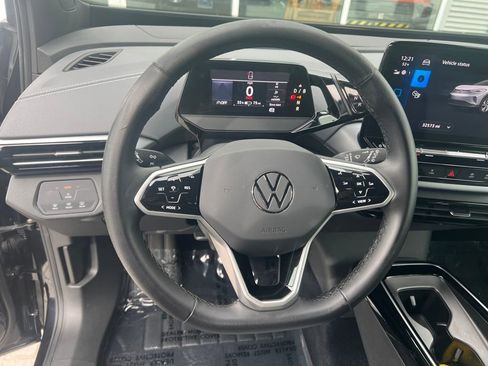 Certified 2023 Volkswagen ID.4 Pro image 17