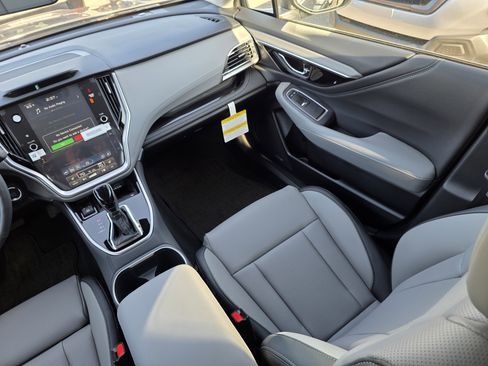 New 2025 Subaru Outback Limited image 15