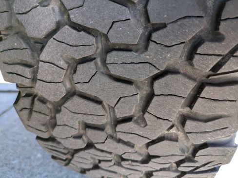 Used 2023 Toyota Tacoma SR image 11