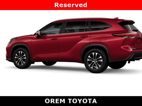 New 2026 Toyota Highlander XLE image 5