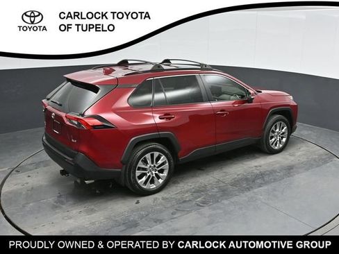 Used 2019 Toyota RAV4 XLE Premium image 32