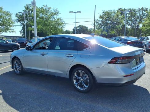 Used 2024 Honda Accord EX image 9