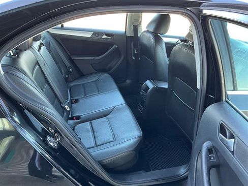 Used 2014 Volkswagen Jetta SE image 36