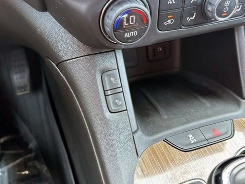 Used 2019 GMC Acadia SLE AWD/4WD image 27