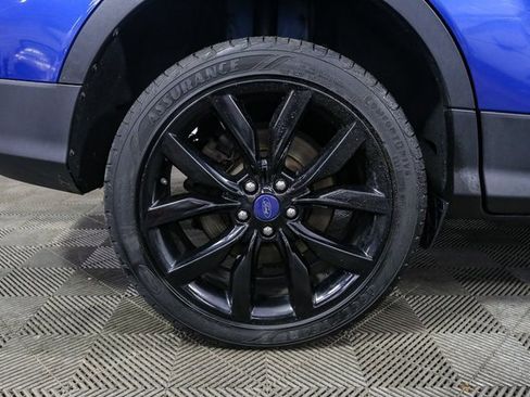 Used 2017 Ford Escape SE w/ Equipment Group 201A image 16