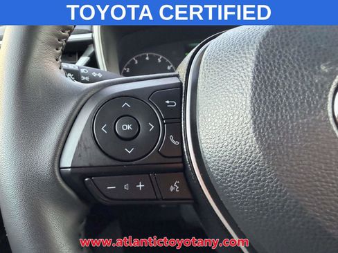 Certified 2025 Toyota Corolla SE image 25
