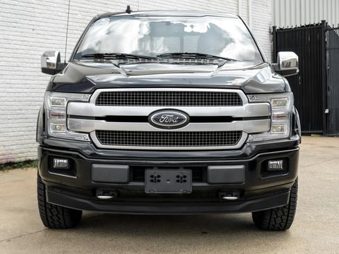 Used 2018 Ford F150 Platinum w/ Equipment Group 701A Luxury AWD/4WD image 4