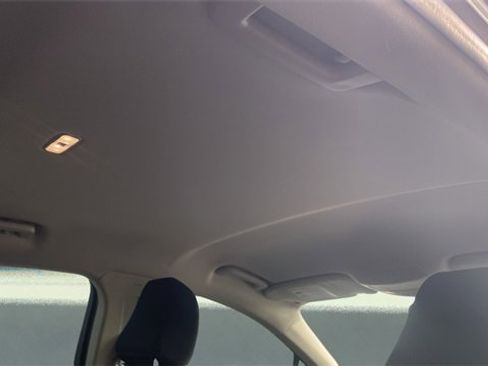 Used 2020 Ford Fusion SE image 16