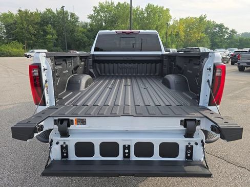 New 2026 GMC Sierra 3500 Denali Ultimate AWD/4WD image 21