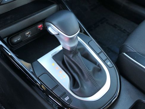 Used 2023 Kia Forte GT-Line w/ GT-Line Technology Package image 23