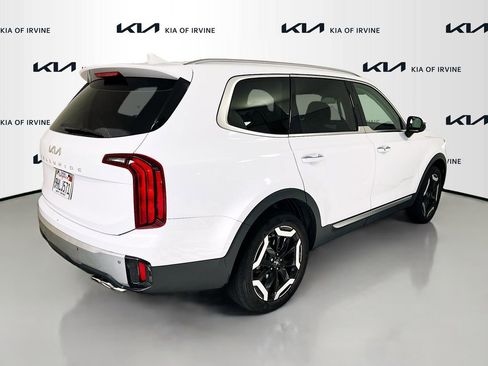 Used 2024 Kia Telluride S w/ S Sunroof Package FWD image 9
