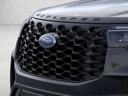 New 2026 Ford Explorer ST-Line image 17