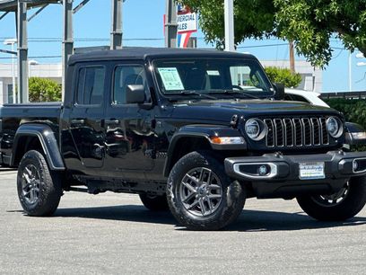 Certified 2025 Jeep Gladiator Sport