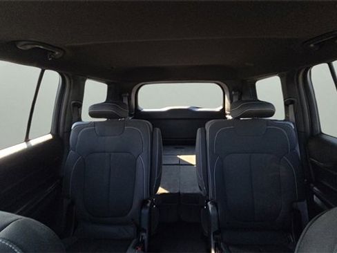 Used 2024 Jeep Grand Cherokee L Laredo w/ Luxury Tech Group I image 32