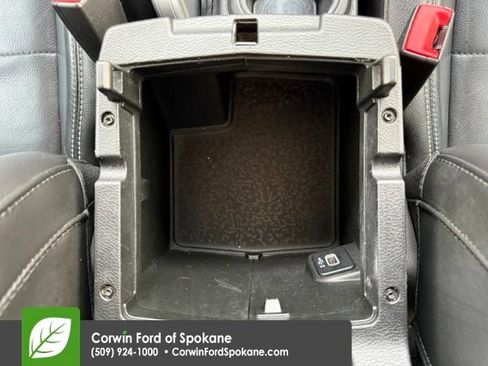 Used 2019 Jeep Wrangler Unlimited Sahara AWD/4WD image 32