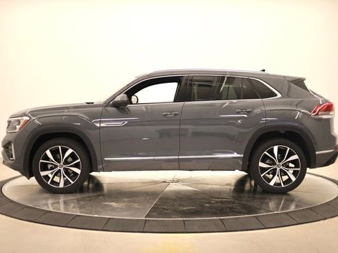 New 2026 Volkswagen Atlas Cross Sport SEL Premium R-Line AWD/4WD image 6