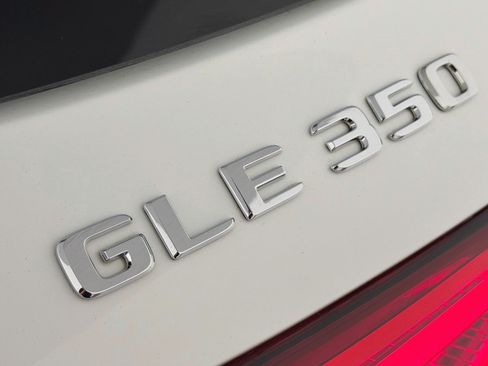 Used 2022 Mercedes-Benz GLE 350 4MATIC image 9