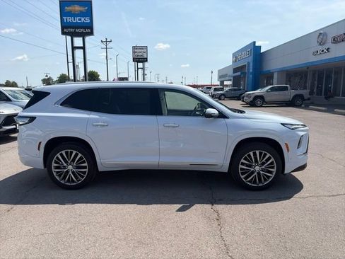 New 2026 Buick Enclave Avenir w/ Super Cruise Package FWD image 7