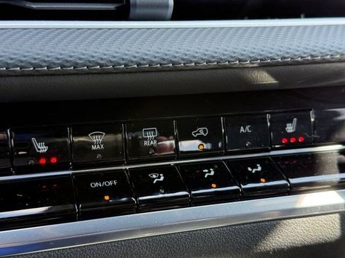 New 2026 Chevrolet Equinox LT w/ LPO, Floor Liner Package image 23