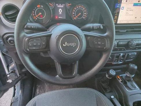 Certified 2025 Jeep Wrangler Sport AWD/4WD image 9