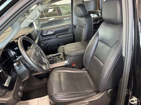 Used 2023 Chevrolet Silverado 1500 RST w/ Convenience Package II image 18