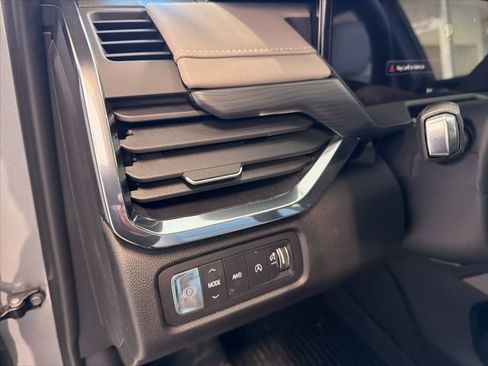 New 2026 GMC Acadia Elevation w/ Elevation Premium Package image 17