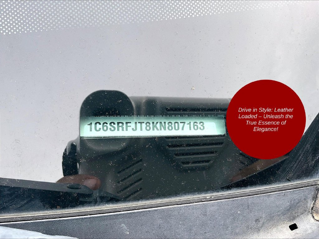 Used 2019 RAM 1500 Laramie AWD/4WD image 33