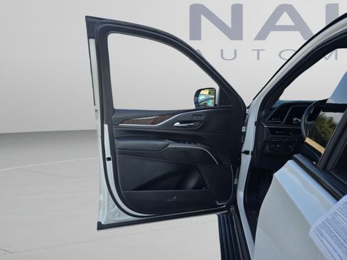 Used 2021 Cadillac Escalade Premium Luxury Platinum w/ LPO, Radiant Package AWD/4WD image 10